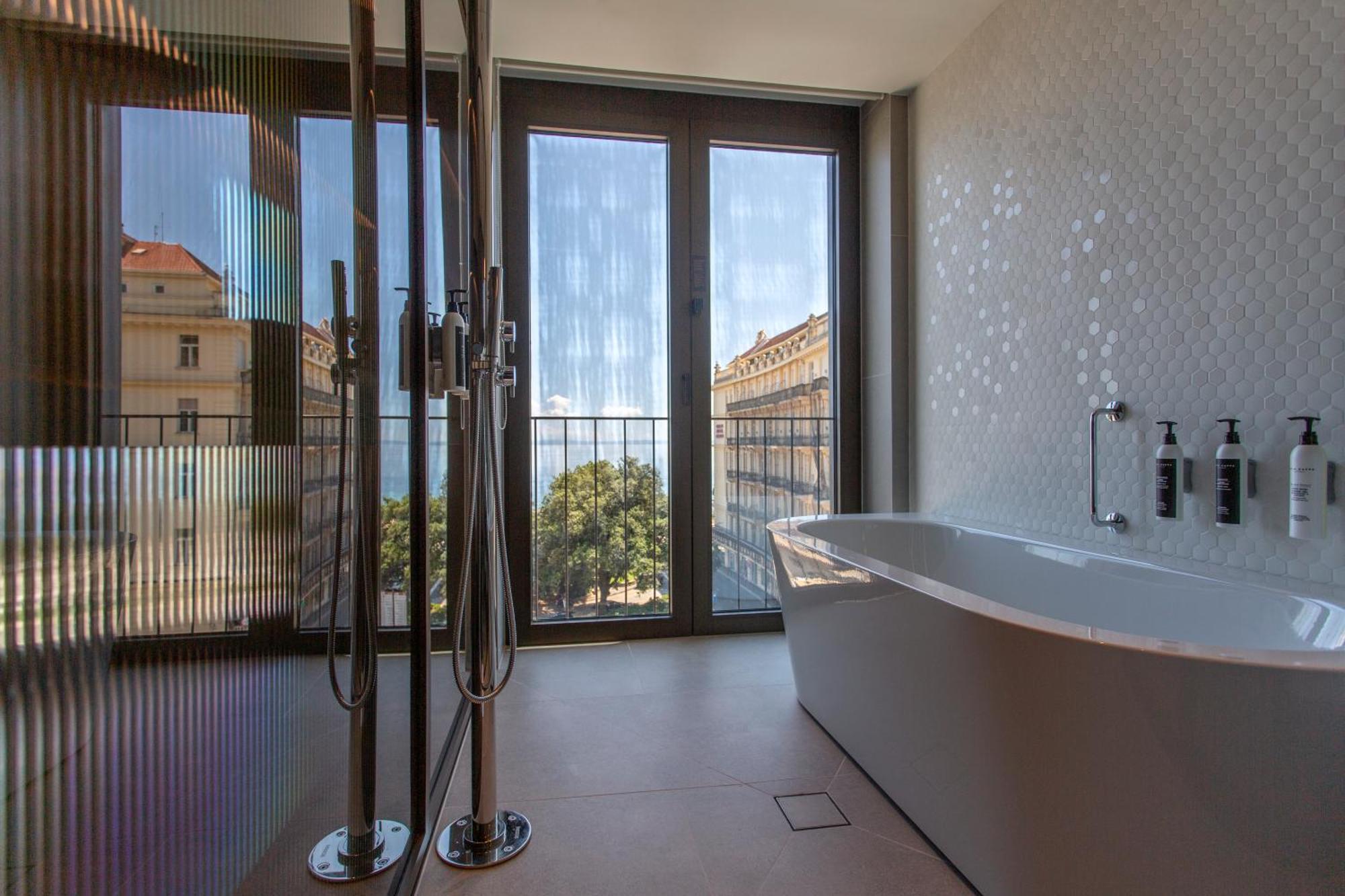 Keight Hotel Opatija, Curio Collection By Hilton Ngoại thất bức ảnh